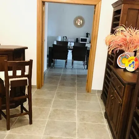 Planta Baja En Una Preciosa Casa De Con Una Entrada Independiente * Jávea
