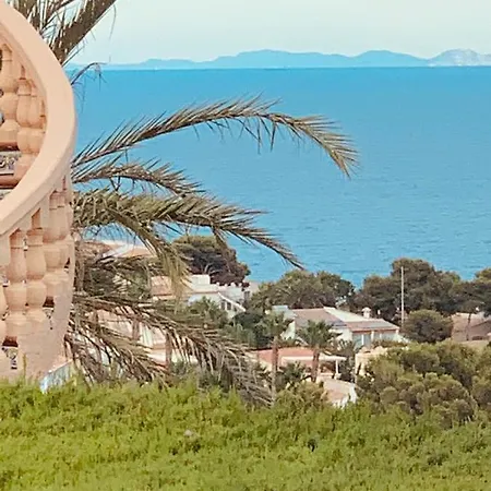 Villa Planta Baja En Una Preciosa Casa De Con Una Entrada Independiente