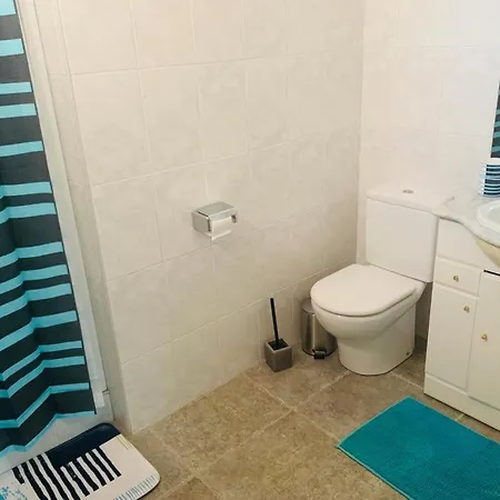 Planta Baja En Una Preciosa Casa De Con Una Entrada Independiente * Jávea